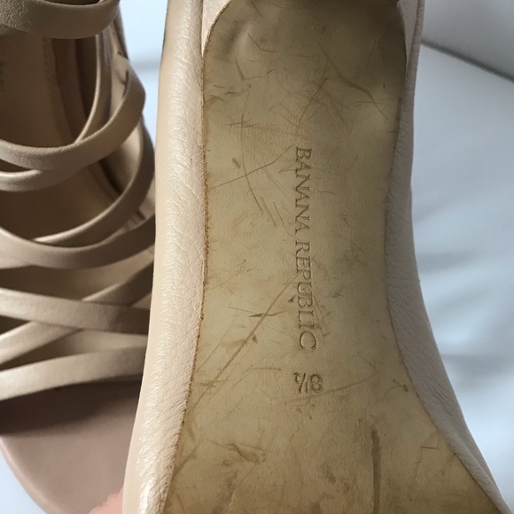 Strappy nude heels - Picture 4 of 4